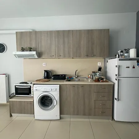 House Skg * Síndos