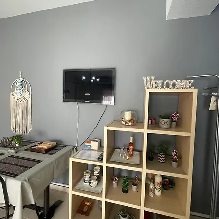 House Skg דירה Síndos